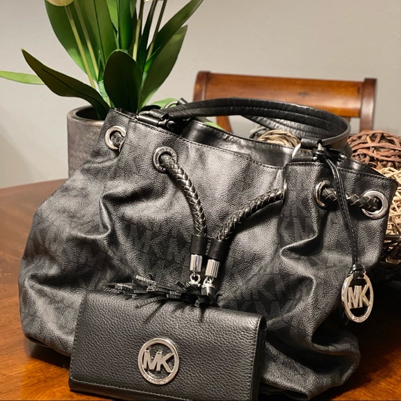 Michael Kors Bags Gently Used Michael Kors Purse Poshmark